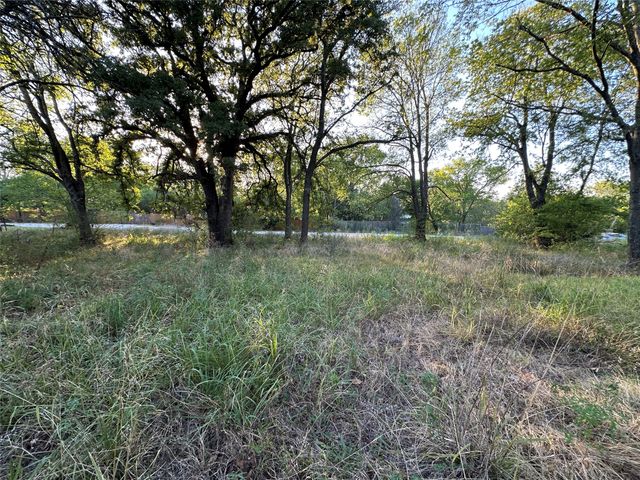 10497 Newell Creek Drive, Quinlan, TX 75474