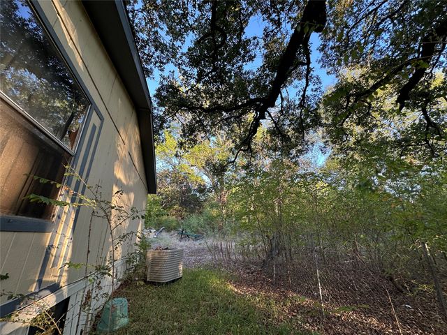 10497 Newell Creek Drive, Quinlan, TX 75474