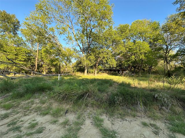 10497 Newell Creek Drive, Quinlan, TX 75474