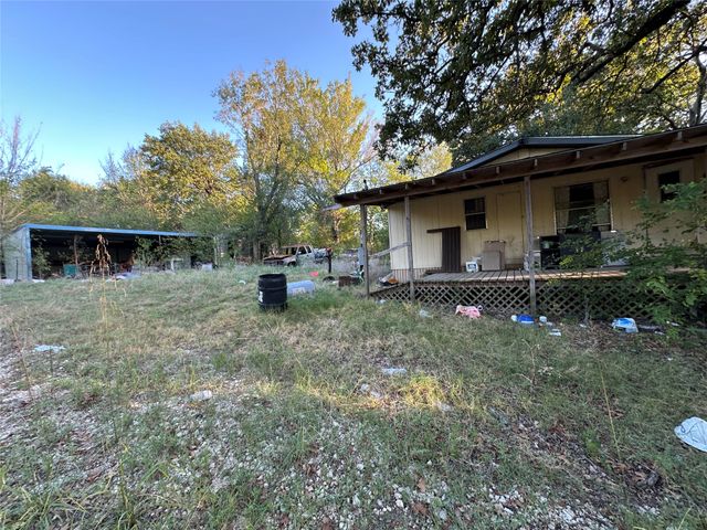 10497 Newell Creek Drive, Quinlan, TX 75474