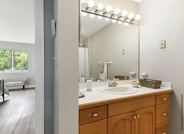 171 Swanton St 77, Winchester, MA 01890