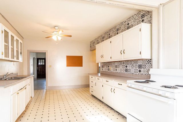 331 W 15th Street, Auburn, IN 46706