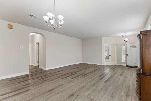 1049 Sussex WAY, Round Rock, TX 78665