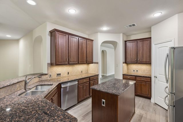 1049 Sussex WAY, Round Rock, TX 78665