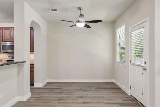 1049 Sussex WAY, Round Rock, TX 78665