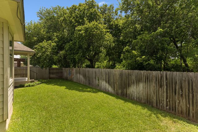 1049 Sussex WAY, Round Rock, TX 78665