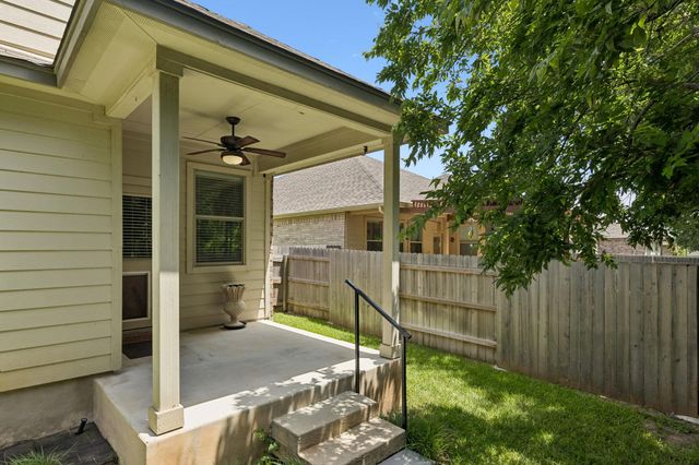 1049 Sussex WAY, Round Rock, TX 78665