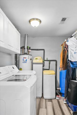 26 S Fish Lake Street, Valparaiso, IN 46385