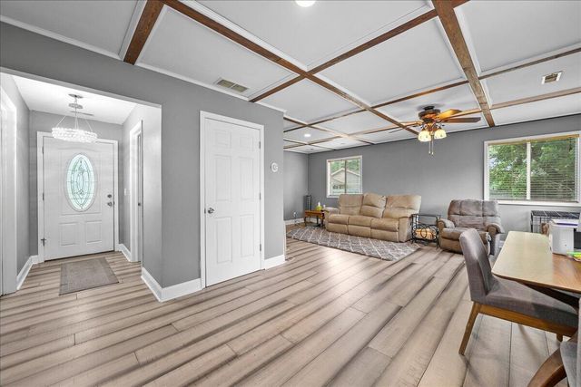 26 S Fish Lake Street, Valparaiso, IN 46385