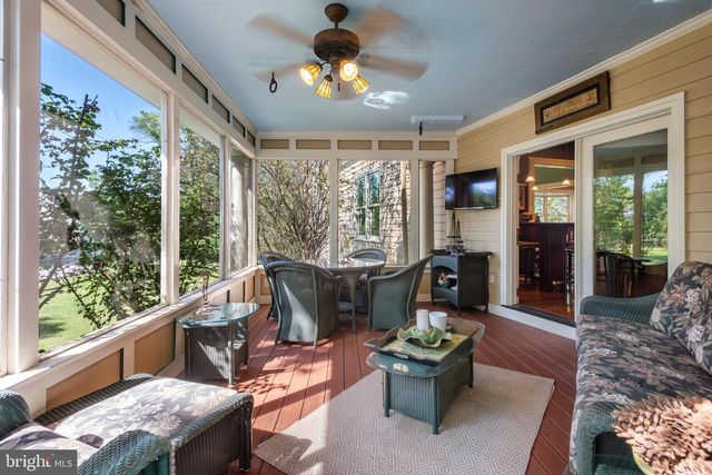 312 S WATERLOO RD, Devon, PA 19333