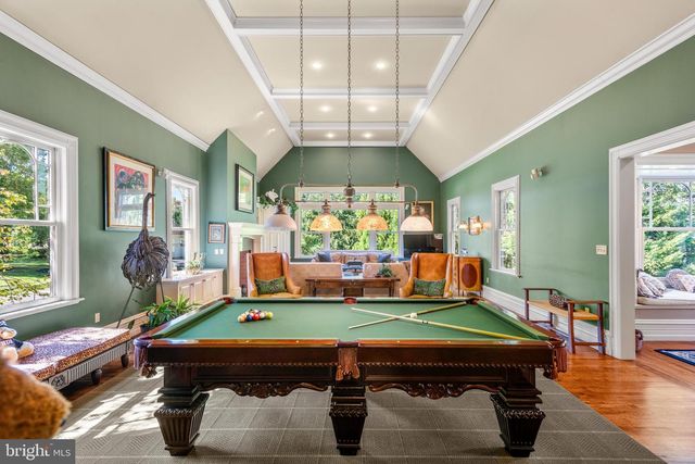 312 S WATERLOO RD, Devon, PA 19333