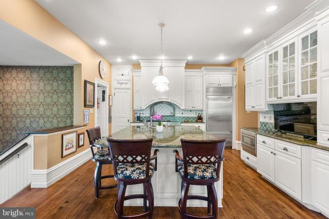 312 S WATERLOO RD, Devon, PA 19333