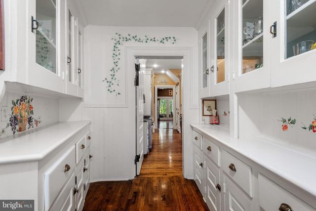 312 S WATERLOO RD, Devon, PA 19333