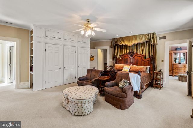 312 S WATERLOO RD, Devon, PA 19333