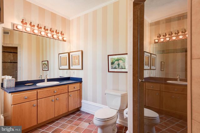 312 S WATERLOO RD, Devon, PA 19333