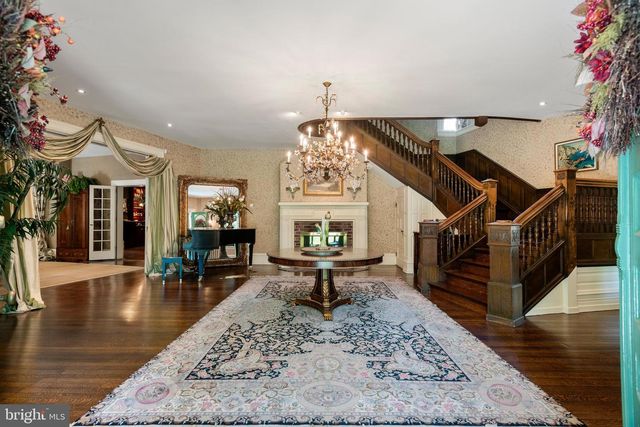 312 S WATERLOO RD, Devon, PA 19333