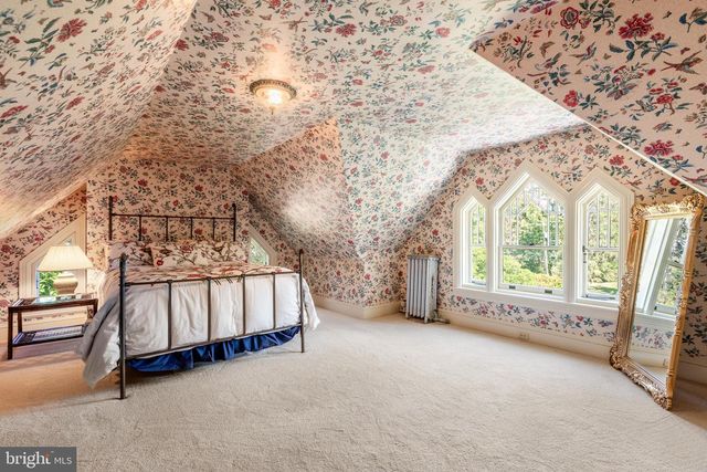 312 S WATERLOO RD, Devon, PA 19333