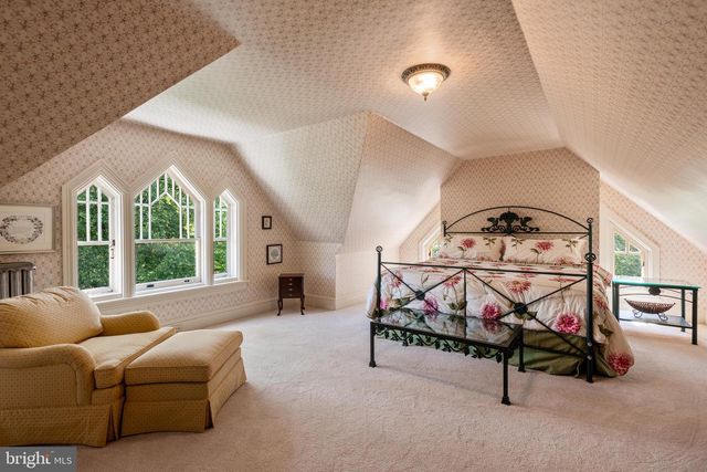 312 S WATERLOO RD, Devon, PA 19333