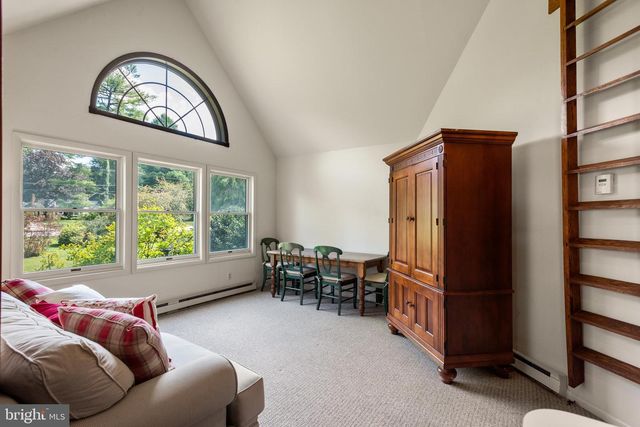 312 S WATERLOO RD, Devon, PA 19333