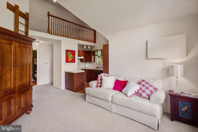 312 S WATERLOO RD, Devon, PA 19333