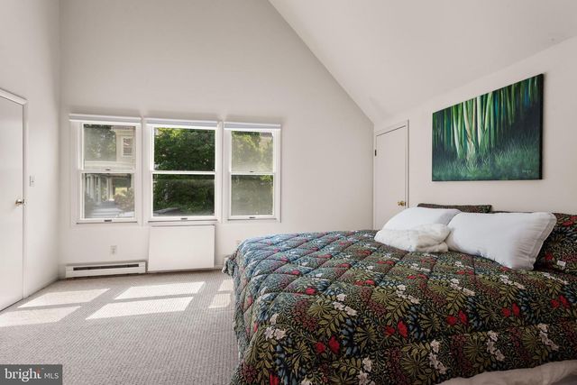 312 S WATERLOO RD, Devon, PA 19333