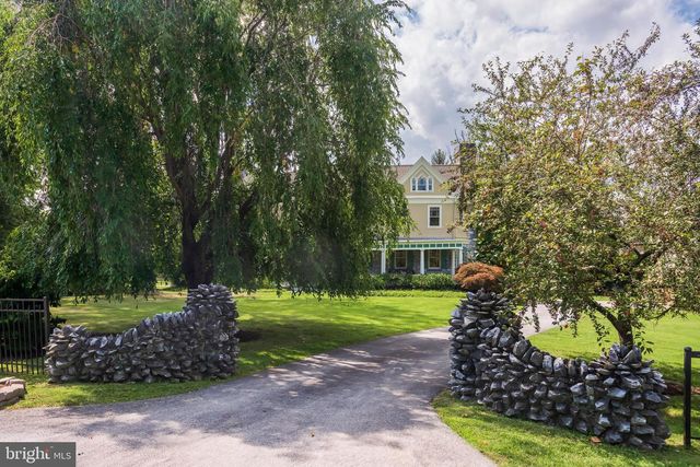 312 S WATERLOO RD, Devon, PA 19333