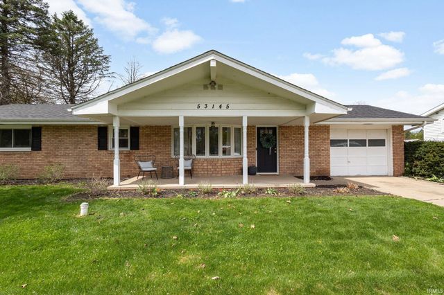 53145 Oakton Drive, South Bend, IN 46637