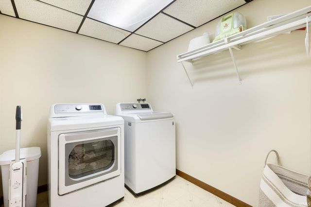 53145 Oakton Drive, South Bend, IN 46637