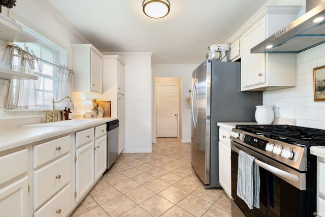 53145 Oakton Drive, South Bend, IN 46637