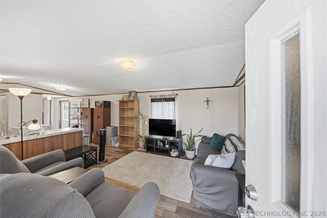 17464 Shell Creek Road, Sand Springs, OK 74063