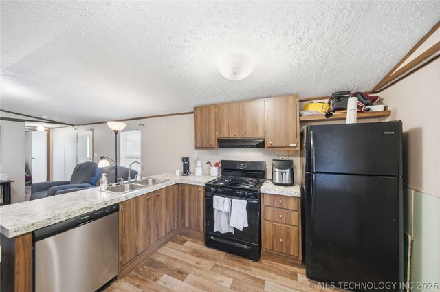 17464 Shell Creek Road, Sand Springs, OK 74063