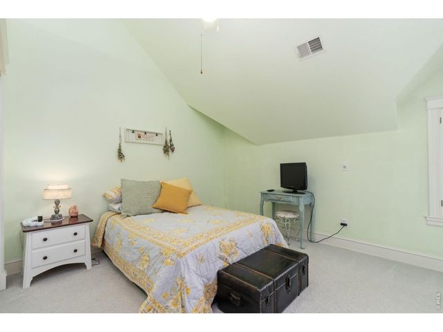 7733 Park Ridge Cir, Fort Collins, CO 80528