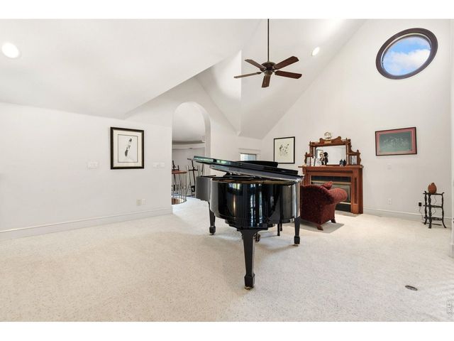 7733 Park Ridge Cir, Fort Collins, CO 80528