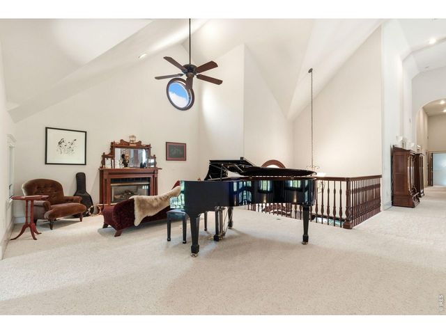7733 Park Ridge Cir, Fort Collins, CO 80528