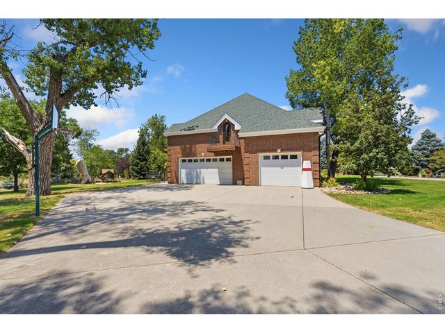 7733 Park Ridge Cir, Fort Collins, CO 80528