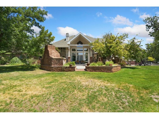 7733 Park Ridge Cir, Fort Collins, CO 80528