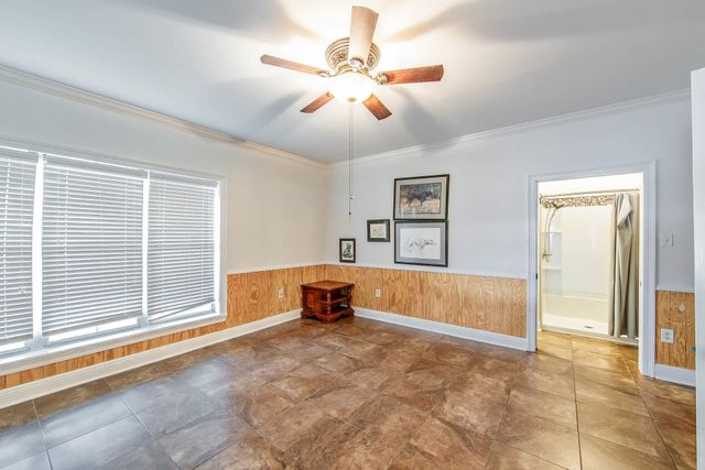 127 Horseshoe Rd, Schriever, LA 70395