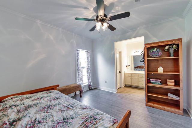 127 Horseshoe Rd, Schriever, LA 70395