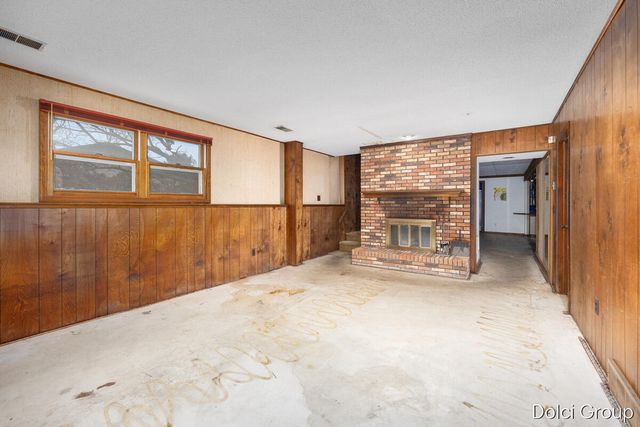 5719 Bentbrook Drive SE, Kentwood, MI 49508