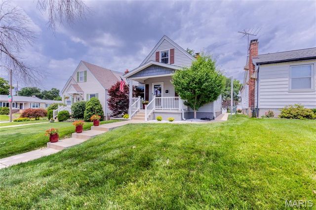 5539 Daggett Avenue, St Louis, MO 63110