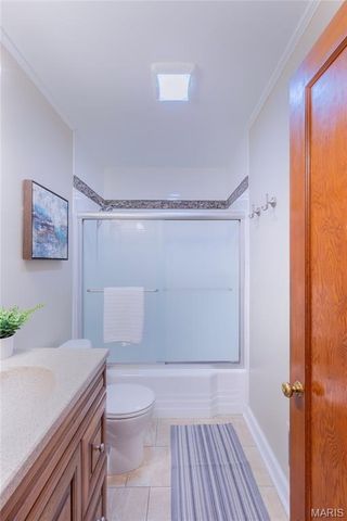 5539 Daggett Avenue, St Louis, MO 63110