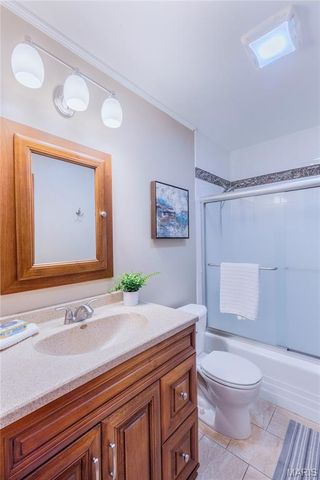 5539 Daggett Avenue, St Louis, MO 63110