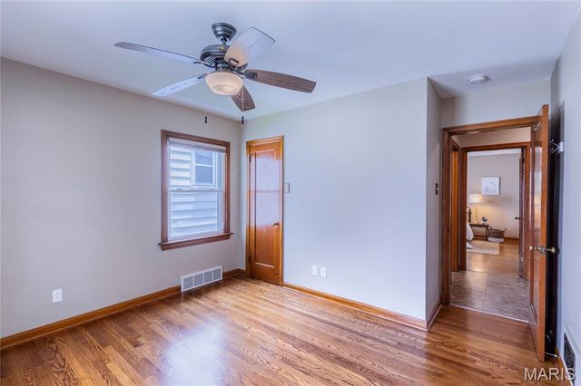 5539 Daggett Avenue, St Louis, MO 63110