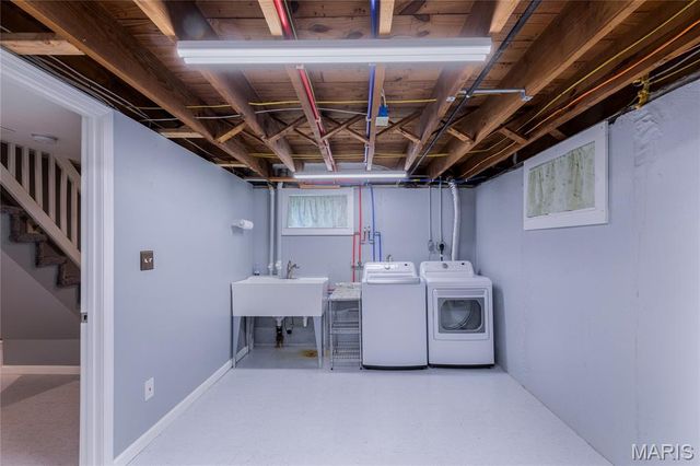 5539 Daggett Avenue, St Louis, MO 63110