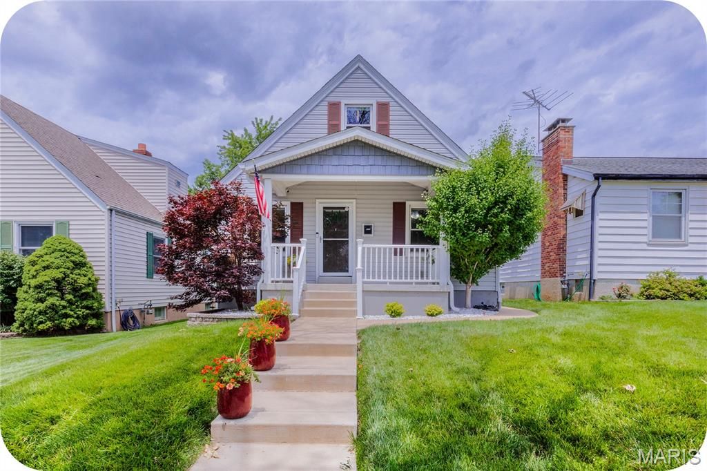 5539 Daggett Avenue, St Louis, MO 63110