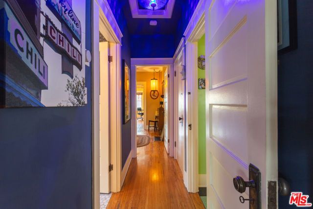 5836 La Mirada Avenue, Los Angeles, CA 90038