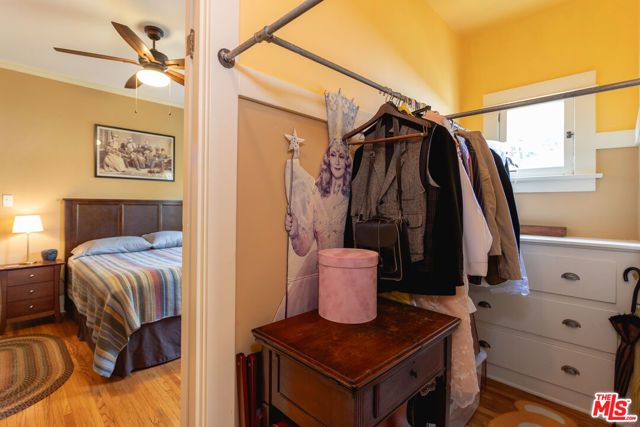 5836 La Mirada Avenue, Los Angeles, CA 90038