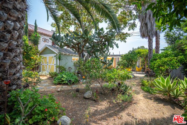 5836 La Mirada Avenue, Los Angeles, CA 90038