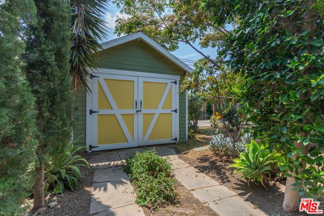 5836 La Mirada Avenue, Los Angeles, CA 90038