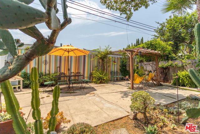 5836 La Mirada Avenue, Los Angeles, CA 90038
